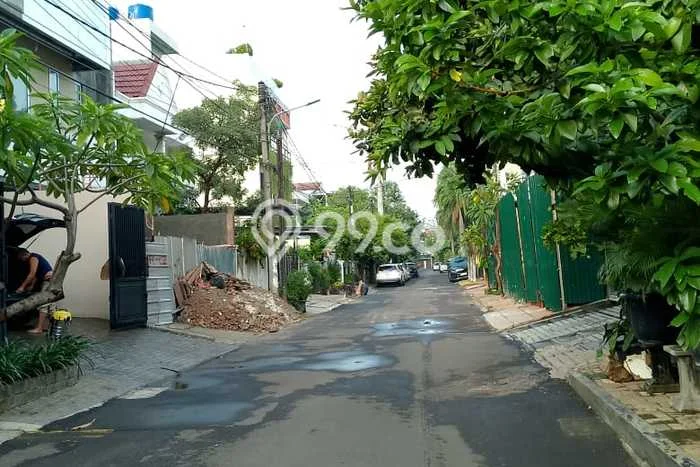 Ready to Use! Luxury House LT 160m2 Desain Elegan di Kembangan Selatan Ready to Use! Luxury House LT 160m2 Desain Elegan di Kembangan Selatan