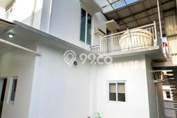 LOKASI STRATEGIS! Vila di , Dimensi 150m2m², View Indah di area LOKASI STRATEGIS! Vila di , Dimensi 150m2m², View Indah di area