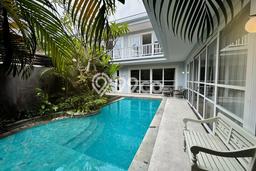 Vila di , Area 260m2m², Cocok untuk hunian Anda Vila di , Area 260m2m², Cocok untuk hunian Anda
