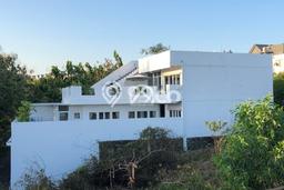 For Sale! Luxury House LT 227m2 Desain Modern di Ungasan For Sale! Luxury House LT 227m2 Desain Modern di Ungasan