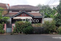 Jual Rumah Minimalis Bagus Punya 3 KT di Kebayoran Lama Jakarta Selatan - Jual Rumah Minimalis Bagus Punya 3 KT di Kebayoran Lama Jakarta Selatan -