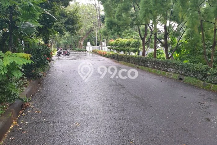 Rumah Elit Modern Tanpa Renovasi di Lebak Bulus Jakarta Selatan Rumah Elit Modern Tanpa Renovasi di Lebak Bulus Jakarta Selatan