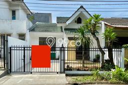 Rumah Cantik Hadap Taman Kawasan Kencana Loka BSD City Rumah Cantik Hadap Taman Kawasan Kencana Loka BSD City