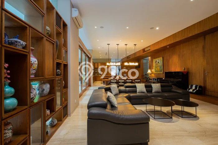 Disewakan Rumah Nyaman LT 600m2 / LB 1150m2 di Alam Sutera, Tangerang Disewakan Rumah Nyaman LT 600m2 / LB 1150m2 di Alam Sutera, Tangerang