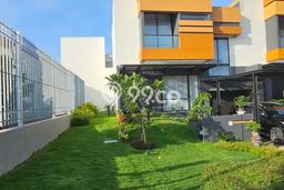 Rumah Nyaman di Gading Serpong, Tangerang, Luas 163m² LB 193m² Rumah Nyaman di Gading Serpong, Tangerang, Luas 163m² LB 193m²
