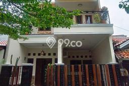 Rumah 3 KT 2 KM Semi Furnished di Lokasi Prestisius Taman Royal, Tangerang Rumah 3 KT 2 KM Semi Furnished di Lokasi Prestisius Taman Royal, Tangerang
