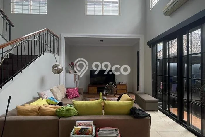 Hunian Mewah LB 350m2 Siap Huni Desain Elegan di BSD Victoria Park Lane, Tangerang Hunian Mewah LB 350m2 Siap Huni Desain Elegan di BSD Victoria Park Lane, Tangerang