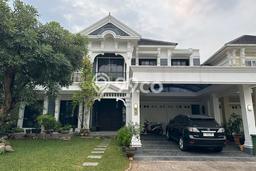 Rumah Elit Modern Tanpa Renovasi di BSD Bukit Golf Tangerang Rumah Elit Modern Tanpa Renovasi di BSD Bukit Golf Tangerang