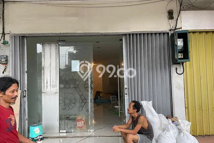 Ruko untuk Disewa di Pusat Tangerang Luas Bangunan 230m2 Ruko untuk Disewa di Pusat Tangerang Luas Bangunan 230m2
