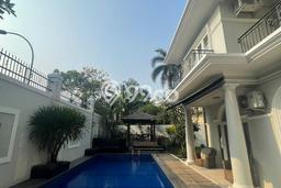 Rumah di BSD Bukit Golf, Akses ke Pusat Kota, 5 KT Rumah di BSD Bukit Golf, Akses ke Pusat Kota, 5 KT