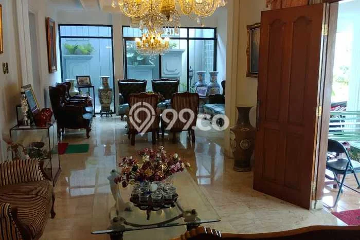 Rumah Elit Modern Tanpa Renovasi di Slipi Jakarta Barat Rumah Elit Modern Tanpa Renovasi di Slipi Jakarta Barat