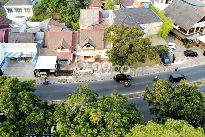 Komersial Bagus Dijual LB 150m2 Lokasi Strategis Tangerang Area Cocok untuk Berbisnis Komersial Bagus Dijual LB 150m2 Lokasi Strategis Tangerang Area Cocok untuk Berbisnis