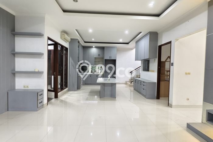 Disewakan Rumah Harga Terjangkau di BSD The Icon Tangerang dengan 4 KT Disewakan Rumah Harga Terjangkau di BSD The Icon Tangerang dengan 4 KT