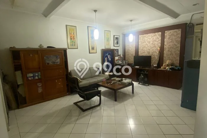 Siap Huni Hunian Elit 6 Kamar di Karawaci Dekat ke Mana Saja Siap Huni Hunian Elit 6 Kamar di Karawaci Dekat ke Mana Saja