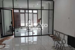 Unit Ruko Dijual di Tambora Jakarta Barat Luas Tanah 81m2, Luas Bangunan 250m2 Unit Ruko Dijual di Tambora Jakarta Barat Luas Tanah 81m2, Luas Bangunan 250m2