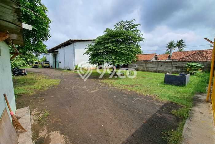 LOKASI SUPER STRATEGIS! Gudang Kawasan Sepatan Timur, Luas 660m2m², Prospek Pembeli LOKASI SUPER STRATEGIS! Gudang Kawasan Sepatan Timur, Luas 660m2m², Prospek Pembeli