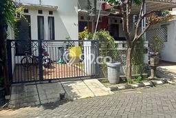 Rumah Modern 4 KT di Kemang Pratama Bekasi Semi Furnished Rumah Modern 4 KT di Kemang Pratama Bekasi Semi Furnished