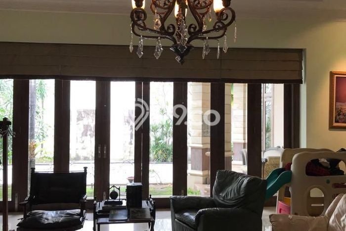 Rumah Elit LB 400m2 Siap Pakai Desain Elegan di Pondok Indah, Jakarta Selatan Rumah Elit LB 400m2 Siap Pakai Desain Elegan di Pondok Indah, Jakarta Selatan