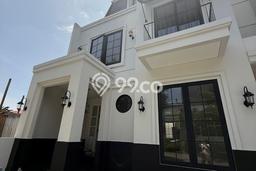 Dijual Rumah Luas Megah Dengan View Cantik di Citraland, Surabaya Dijual Rumah Luas Megah Dengan View Cantik di Citraland, Surabaya