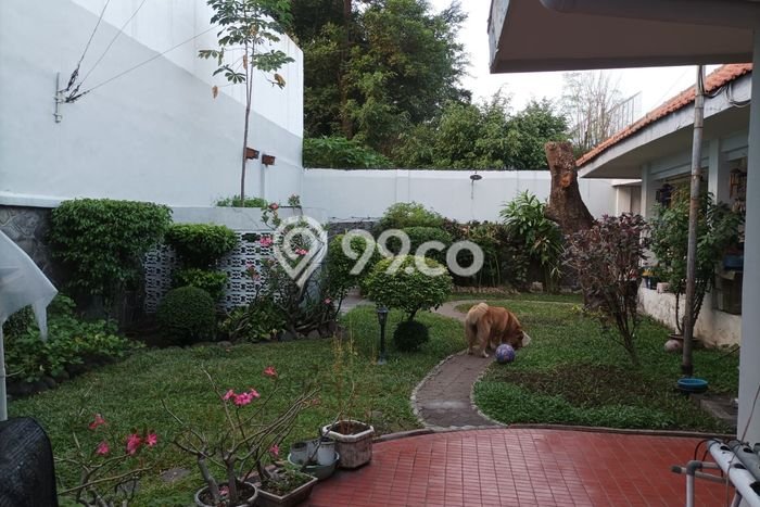 Dijual Komersial di Raya Darmo, Luas 250m2m², Kawasan Komersial, Jalur Strategis Dijual Komersial di Raya Darmo, Luas 250m2m², Kawasan Komersial, Jalur Strategis