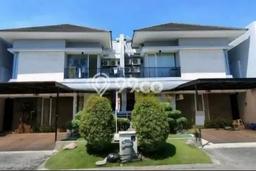 Rumah Bagus di Citraland, Surabaya, LT 180m2m² LB 220m2m² DIJUAL CEPAT! Rumah Bagus di Citraland, Surabaya, LT 180m2m² LB 220m2m² DIJUAL CEPAT!