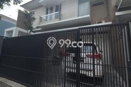Dijual Rumah Mewah Megah Dengan View Cantik di Citraland, Surabaya Dijual Rumah Mewah Megah Dengan View Cantik di Citraland, Surabaya