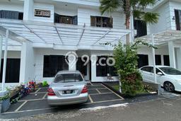 Jual Rumah Luas Elegan Dengan View Eksklusif di Lebak Bulus, Jakarta Selatan Jual Rumah Luas Elegan Dengan View Eksklusif di Lebak Bulus, Jakarta Selatan