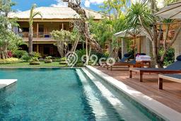 Vila Kawasan , Area 1000m2m², Posisi Strategis Vila Kawasan , Area 1000m2m², Posisi Strategis