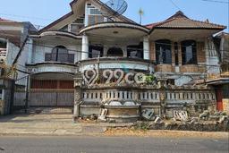 Jarang Ada! Rumah Kontrakan 8 Kamar Nyaman Siap Huni Tidar Jarang Ada! Rumah Kontrakan 8 Kamar Nyaman Siap Huni Tidar