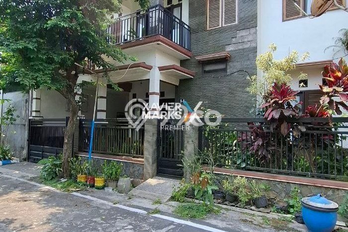 Rumah Modern 5 KT LT 230m2 di Tlogowaru Rumah Modern 5 KT LT 230m2 di Tlogowaru