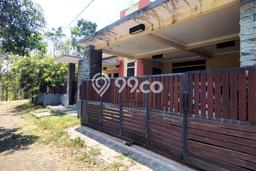 Rumah Luas Asri 2 KT Siap Pakai di Tidar Malang Rumah Luas Asri 2 KT Siap Pakai di Tidar Malang