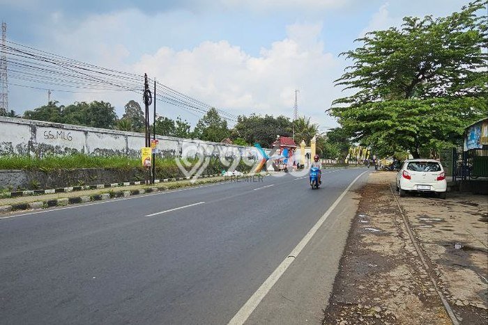 Unit Gudang Dijual di Tumpang Malang Luas Tanah 6870m2, Luas Bangunan 3000m2 Unit Gudang Dijual di Tumpang Malang Luas Tanah 6870m2, Luas Bangunan 3000m2