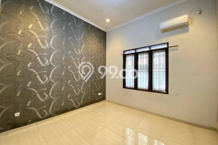 Disewakan! Rumah 2 Kamar Tidur &
2 Kamar Mandi di mekar wangi, Bandung Disewakan! Rumah 2 Kamar Tidur &
2 Kamar Mandi di mekar wangi, Bandung