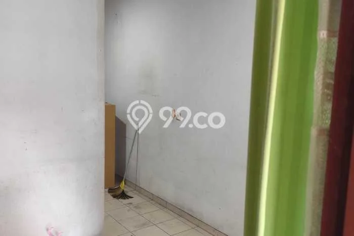 For Sale Rumah 2 Kamar Lokasi Ideal Bagus dan Strategis di Karawaci For Sale Rumah 2 Kamar Lokasi Ideal Bagus dan Strategis di Karawaci