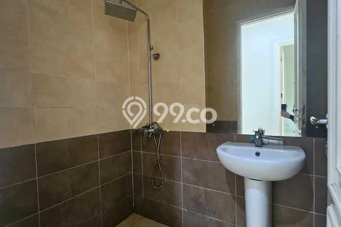 Rumah Luxury Modern Siap Huni di Modernland Tangerang Rumah Luxury Modern Siap Huni di Modernland Tangerang