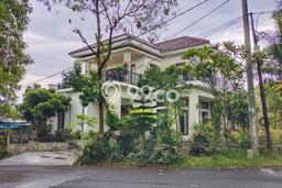 Rumah Elit Modern Tanpa Renovasi di Sentul City Bogor Rumah Elit Modern Tanpa Renovasi di Sentul City Bogor