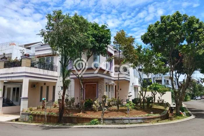 Ready to Use! Premium House LT 335m2 Desain Elegan di Tajur Ready to Use! Premium House LT 335m2 Desain Elegan di Tajur