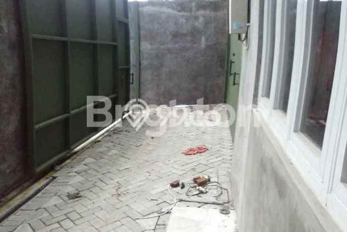 FOR SALE! Gudang di Rungkut Surabaya, LT 191m2, LB 160m2 FOR SALE! Gudang di Rungkut Surabaya, LT 191m2, LB 160m2