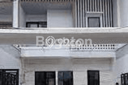 DIJUAL CEPAT! Rumah Nyaman di Darmo permai, Surabaya, LT 147m² Bangunan 190m² BISA KPR! DIJUAL CEPAT! Rumah Nyaman di Darmo permai, Surabaya, LT 147m² Bangunan 190m² BISA KPR!