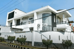 Rumah Terawat kawasan Dharma Husada, Surabaya, Luas 350m² LB 420m² DIJUAL CEPAT! Rumah Terawat kawasan Dharma Husada, Surabaya, Luas 350m² LB 420m² DIJUAL CEPAT!