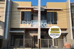 Kesempatan Investasi Rumah Terawat di Kawasan Kutisari, Surabaya Kesempatan Investasi Rumah Terawat di Kawasan Kutisari, Surabaya