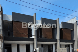 Jual Segera Rumah 4 KT 3 KM di Kutisari, Surabaya Jual Segera Rumah 4 KT 3 KM di Kutisari, Surabaya