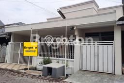Rumah Lokasi Strategis di Sutorejo, Surabaya, Luas 120m² Bangunan 140m² Rumah Lokasi Strategis di Sutorejo, Surabaya, Luas 120m² Bangunan 140m²