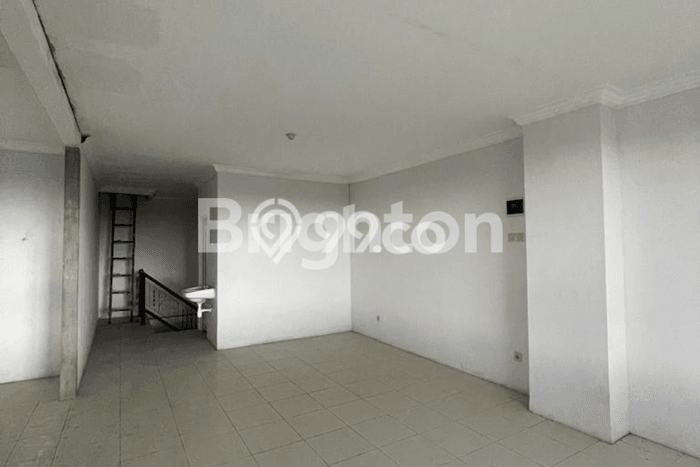 KAWASAN BISNIS! Ruko Kawasan Gayungan, Luas 390m², Area Strategis KAWASAN BISNIS! Ruko Kawasan Gayungan, Luas 390m², Area Strategis