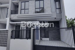 SPECIAL PRICE! Rumah Strategis di Pakal, Luas 94m² LB 150m² SPECIAL PRICE! Rumah Strategis di Pakal, Luas 94m² LB 150m²