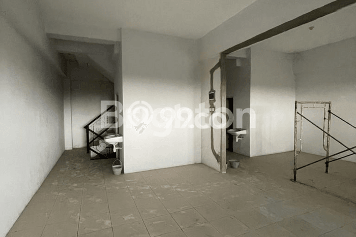 Ruko Strategis Kawasan Gayungan, Luas 390m², Area Komersial, Lokasi Ramai Ruko Strategis Kawasan Gayungan, Luas 390m², Area Komersial, Lokasi Ramai
