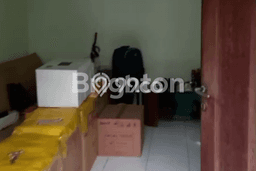 PROPERTI UNGGULAN! Rumah di Sukolilo, 4 KT, Lingkungan Elite, Luas 180m² Bangunan 300m² PROPERTI UNGGULAN! Rumah di Sukolilo, 4 KT, Lingkungan Elite, Luas 180m² Bangunan 300m²