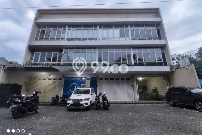 Ruko Dijual di Rungkut LT 99m2, LB 190m2 Solusi Investasi Cerdas Ruko Dijual di Rungkut LT 99m2, LB 190m2 Solusi Investasi Cerdas