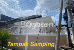 NEW LISTING! Rumah Premium di Mulyosari, LT 175m² Bangunan 120m² NEW LISTING! Rumah Premium di Mulyosari, LT 175m² Bangunan 120m²