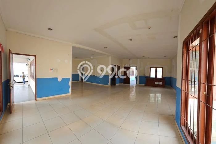 Tanah dan gedung disewakan bisa untuk kantor Tanah dan gedung disewakan bisa untuk kantor
